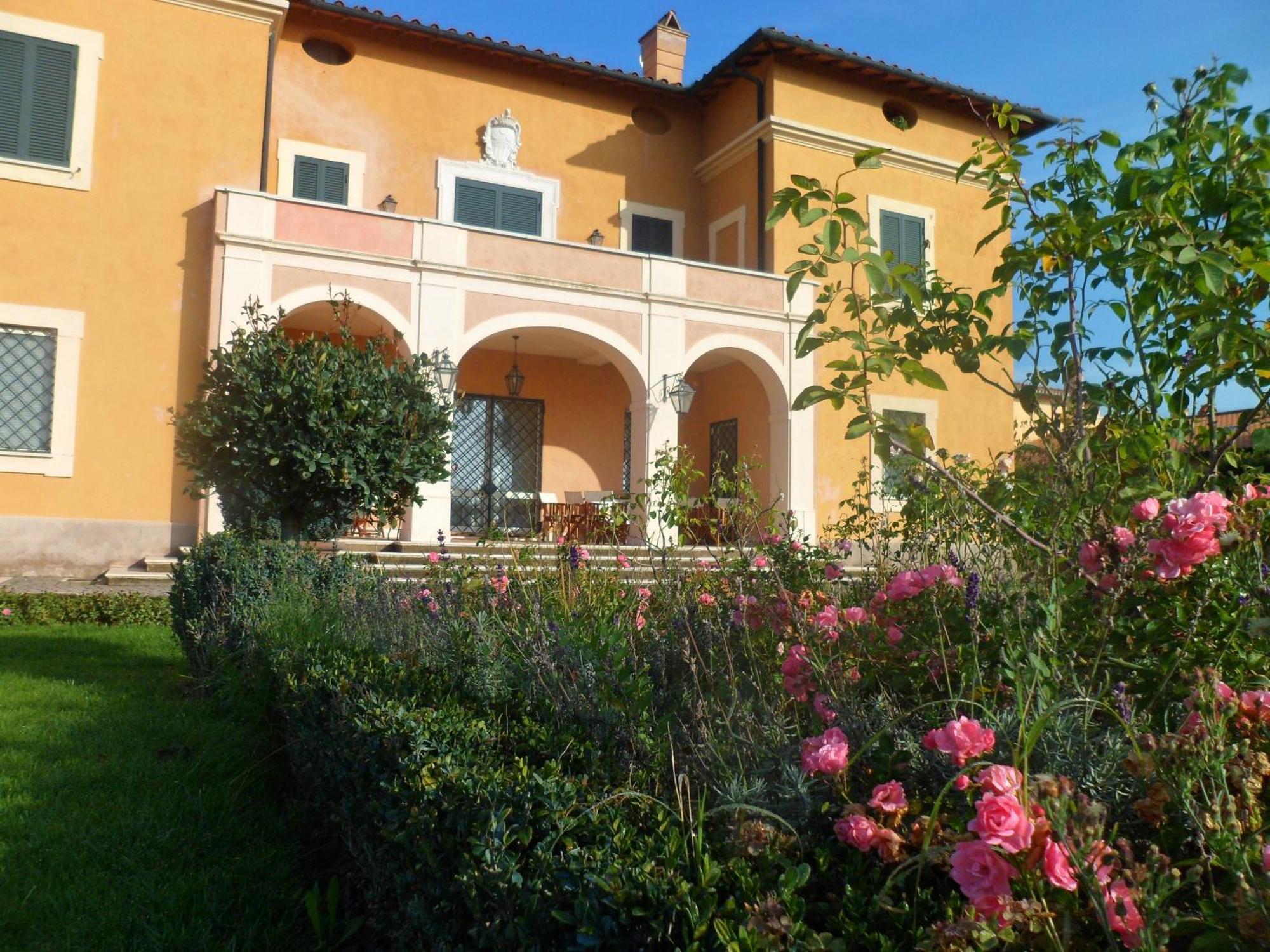 Casale Di Tormaggiore Villa And Country Suites Pomezia Exterior photo